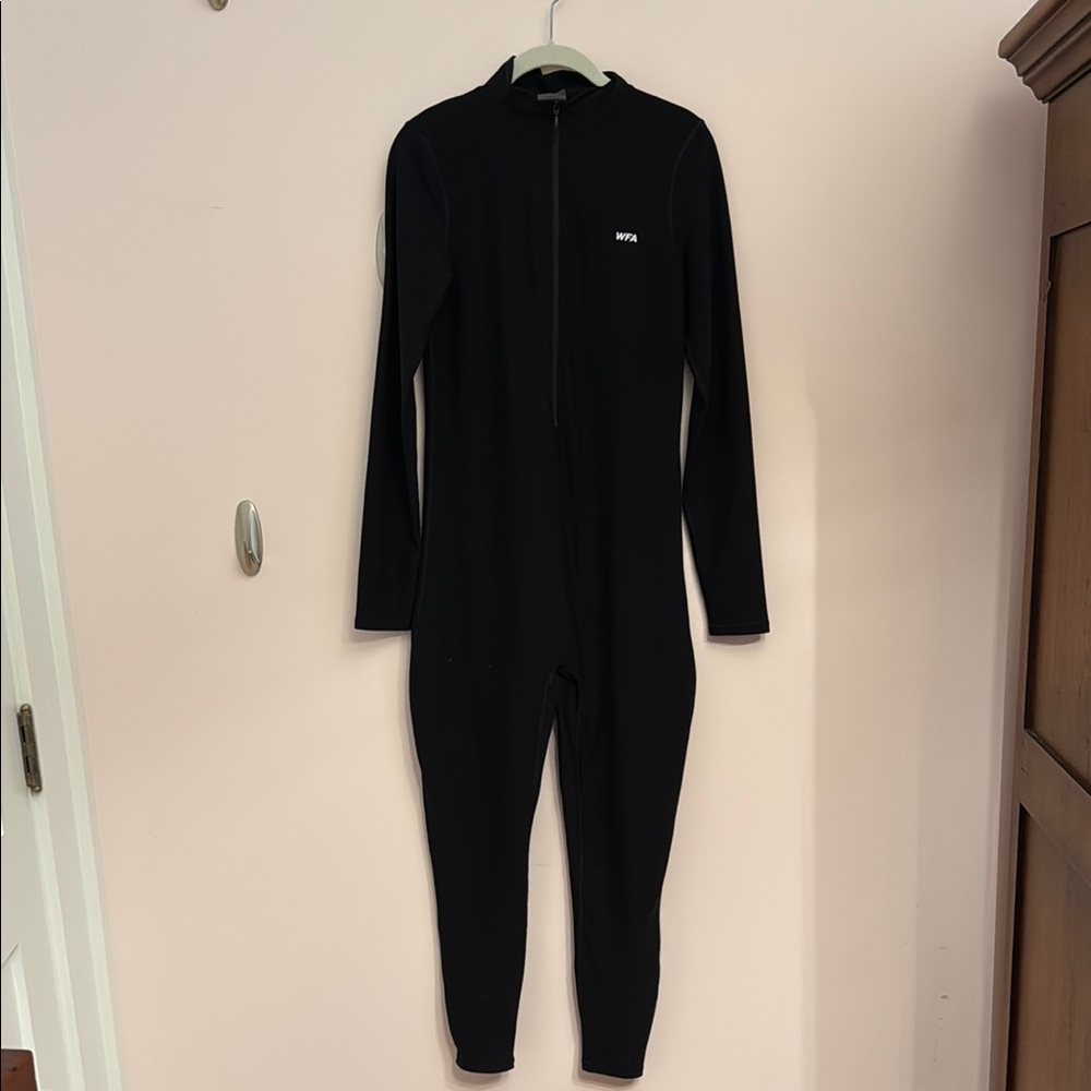 Never worn White Fox Boutique Black Activewear